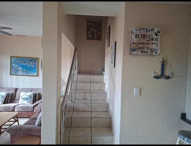 3 BEDROOM DUPLEX FOR SALE IN UVONGO BEACH